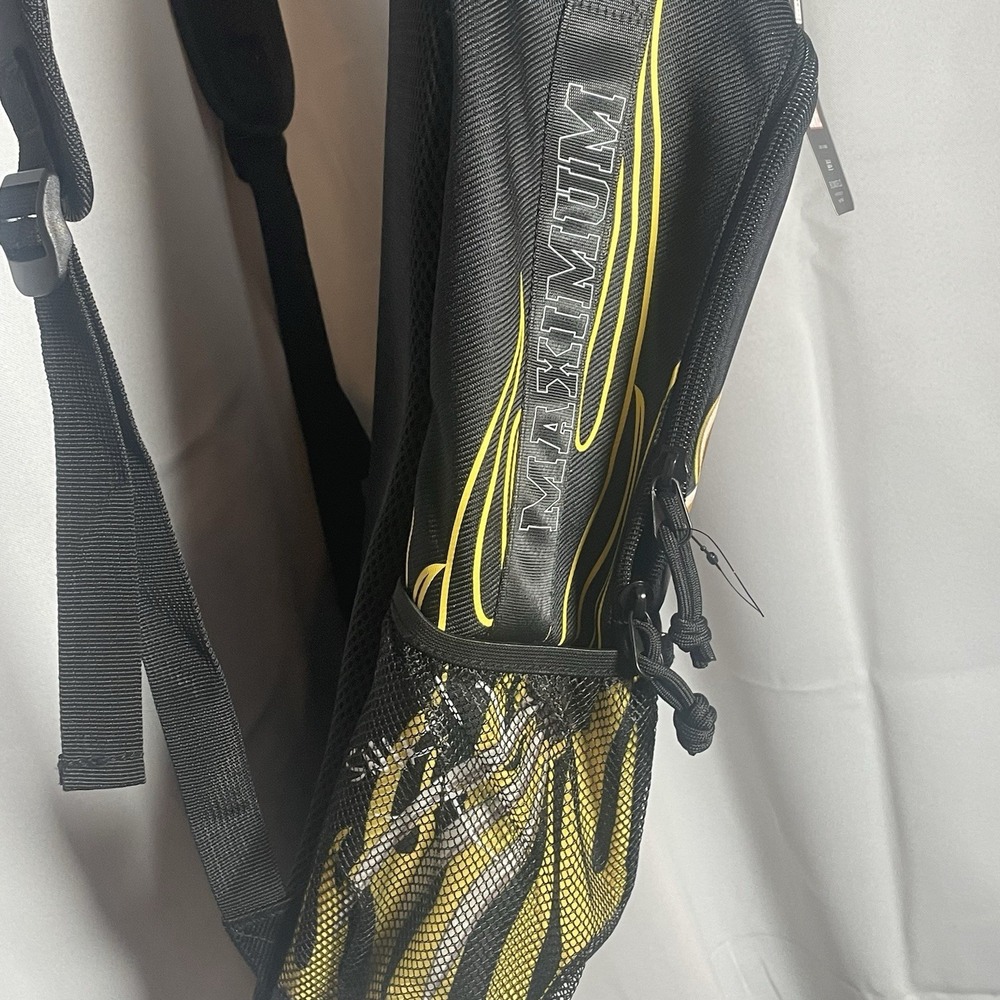 Marvel Deadpool & Wolverine Split Bioworld Backpa… - image 2